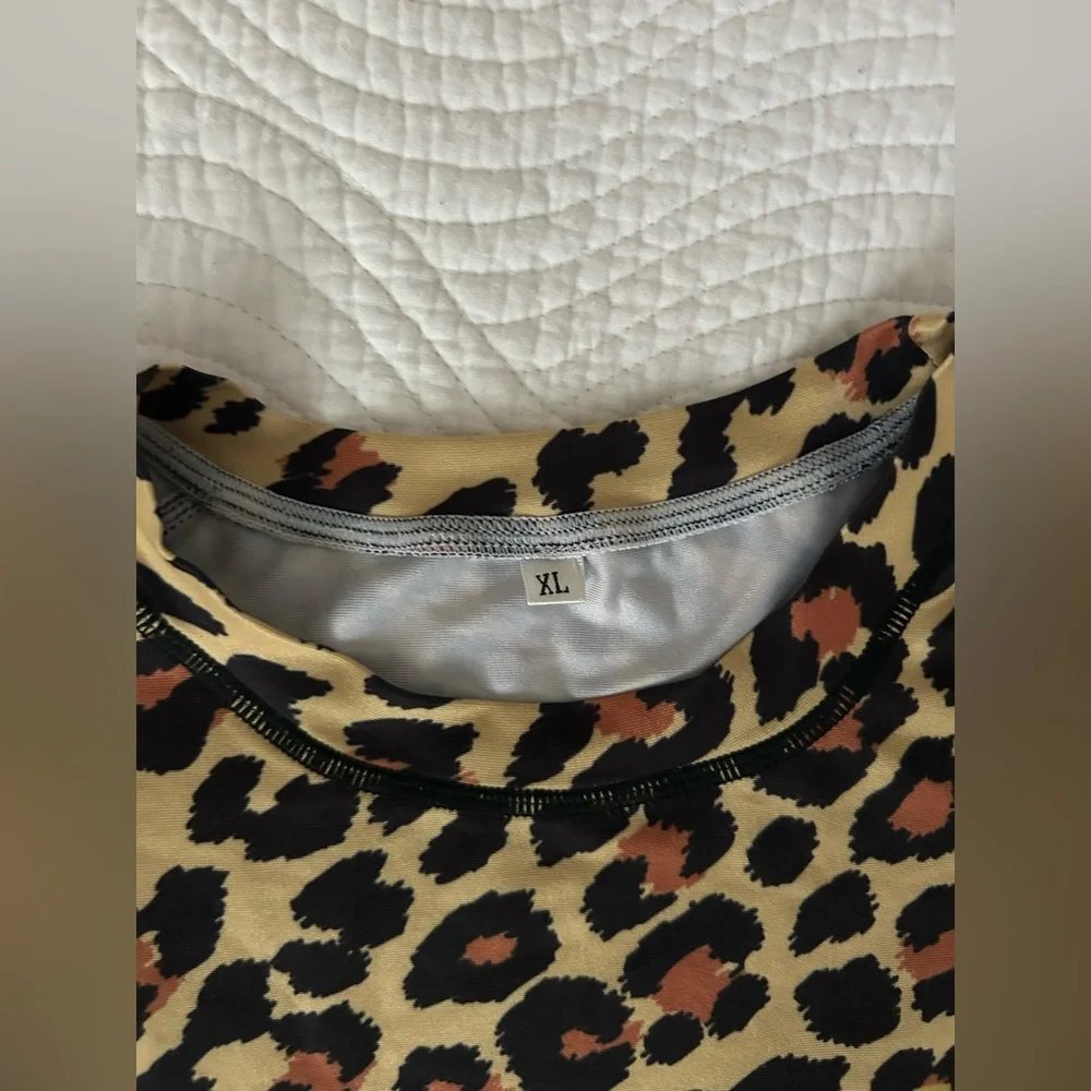 MA1 • #F**kCraigJones Gold Leopard Rash Guard - Picture 4 of 5